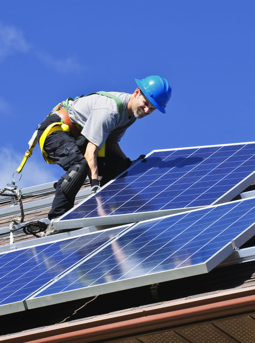 Courtier énergie Professionnel - Les avantages du photovoltaïque dans l'industrie et les PME - Analyse de Flash Pro Energy Courtier en énergies, comment trouver le meilleur contrat d’énergie ?